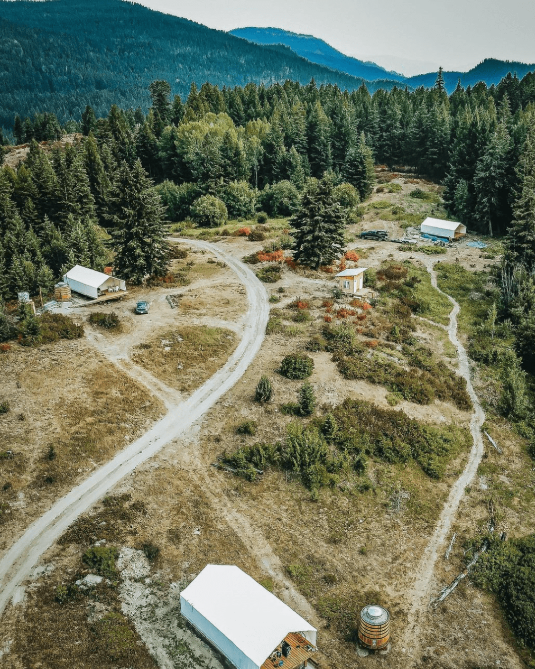 Live The Off-Grid Dream course overview graphic