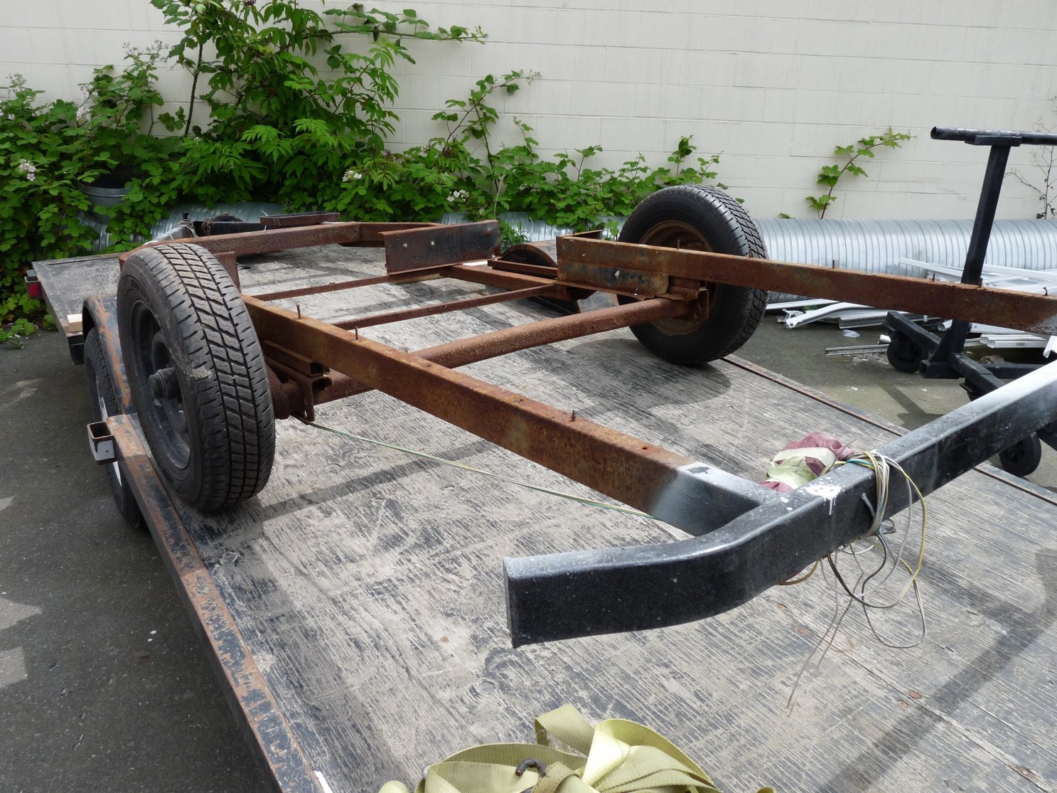 Original frame view before restoration